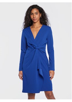 DKNY Sukienka codzienna DD2J1090 Niebieski Regular Fit ze sklepu MODIVO w kategorii Sukienki - zdjęcie 152509713