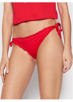 Guess Dół od bikini E02O20 LY00K Czerwony ze sklepu MODIVO w kategorii Stroje kąpielowe - zdjęcie 152515451