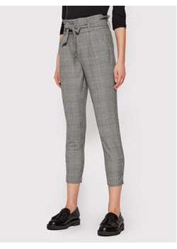 Vero Moda Spodnie materiałowe Eva 10209834 Szary Loose Fit ze sklepu MODIVO w kategorii Spodnie damskie - zdjęcie 152548033