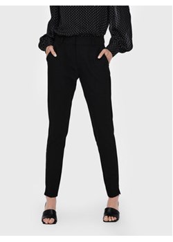 ONLY Spodnie materiałowe Veronica 15242597 Czarny Regular Fit ze sklepu MODIVO w kategorii Spodnie damskie - zdjęcie 152552372