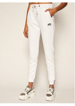 Alpha Industries Spodnie dresowe Basic 128056 Biały Regular Fit ze sklepu MODIVO w kategorii Spodnie damskie - zdjęcie 152554134