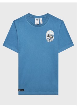adidas T-Shirt DISNEY Mickey And Friends Tee HK9781 Niebieski Regular Fit ze sklepu MODIVO w kategorii T-shirty chłopięce - zdjęcie 152560094