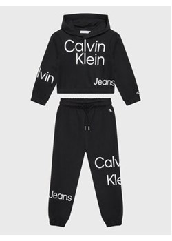 Calvin Klein Jeans Dres Bold Inst. Logo IG0IG01769 Czarny Regular Fit ze sklepu MODIVO w kategorii Dresy chłopięce - zdjęcie 152601441
