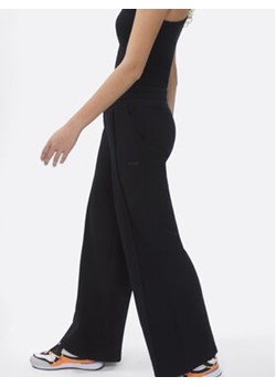 Sprandi Spodnie materiałowe SP22-SPD002 Czarny Relaxed Fit ze sklepu MODIVO w kategorii Spodnie damskie - zdjęcie 152604130