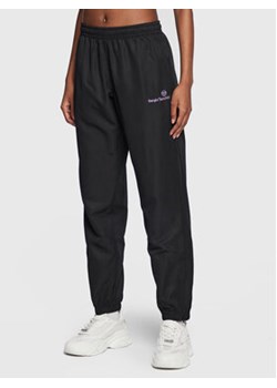 Sergio Tacchini Spodnie dresowe Carson 39439 Czarny Regular Fit ze sklepu MODIVO w kategorii Spodnie damskie - zdjęcie 152614611