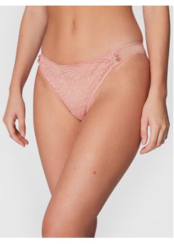 Chantelle X Figi klasyczne Singular T02F60 Różowy ze sklepu MODIVO w kategorii Majtki damskie - zdjęcie 152621404