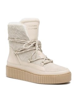 Tommy Hilfiger Botki Snow Boot Monogram FW0FW06852 Beżowy ze sklepu MODIVO w kategorii Śniegowce damskie - zdjęcie 152645534