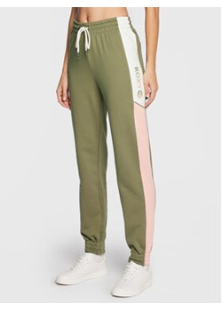 Roxy Spodnie dresowe Lets Get Going ERJFB03336 Zielony Relaxed Fit ze sklepu MODIVO w kategorii Spodnie damskie - zdjęcie 152655804