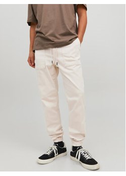 Jack&Jones Joggery 12229712 Beżowy Regular Fit ze sklepu MODIVO w kategorii Spodnie męskie - zdjęcie 152678480
