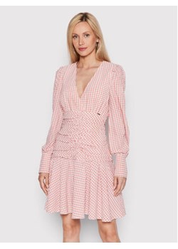 Guess Sukienka codzienna W2YK28 WEQ20 Różowy Regular Fit ze sklepu MODIVO w kategorii Sukienki - zdjęcie 152682934