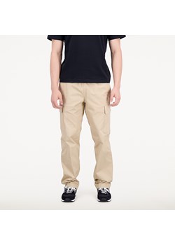 Spodnie męskie New Balance MP31526INC – beżowe ze sklepu New Balance Poland w kategorii Spodnie męskie - zdjęcie 152939952