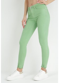 Jasnozielone Spodnie Skinny Nyryore ze sklepu Born2be Odzież w kategorii Spodnie damskie - zdjęcie 153138530