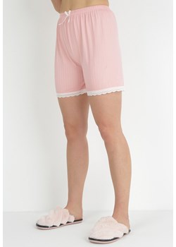 Różowe Szorty Piżamowe z Koronką Nareps ze sklepu Born2be Odzież w kategorii Piżamy damskie - zdjęcie 153162084