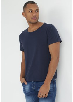 Granatowa Koszulka z Krótkim Rękawem i Okrągłym Dekoltem Waylynn ze sklepu Born2be Odzież w kategorii T-shirty męskie - zdjęcie 153195230
