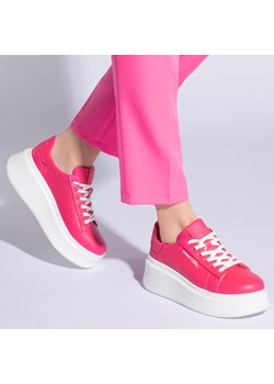 Damskie sneakersy skórzane na grubej podeszwie klasyczne różowe ze sklepu WITTCHEN w kategorii Buty sportowe damskie - zdjęcie 153254001