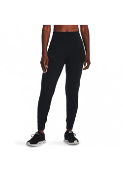 Damskie spodnie treningowe Under Armour Motion Jogger - czarne ze sklepu Sportstylestory.com w kategorii Spodnie damskie - zdjęcie 153256181