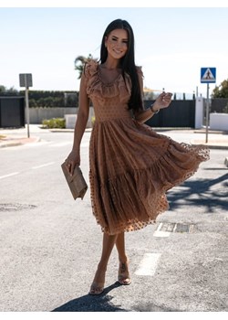 Sukienka Aurore Dots Karmelowa ze sklepu Lisa Mayo w kategorii Sukienki - zdjęcie 153257444
