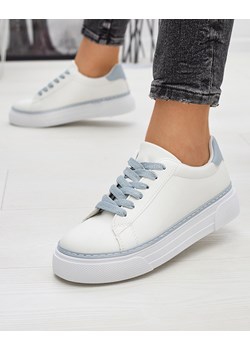 Białe sportowe tenisówki damskie z niebieskimi wstawkami Assalia - Obuwie ze sklepu royalfashion.pl w kategorii Trampki damskie - zdjęcie 153266370