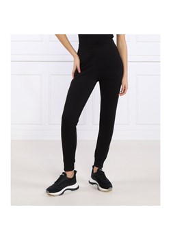 Armani Exchange Spodnie dresowe | Slim Fit ze sklepu Gomez Fashion Store w kategorii Spodnie damskie - zdjęcie 153277340