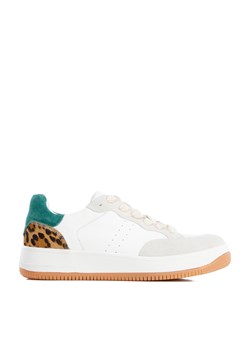Damskie sneakersy skórzane ze wstawką z motywem zwierzęcym biało-zielone ze sklepu WITTCHEN w kategorii Buty sportowe damskie - zdjęcie 153312072