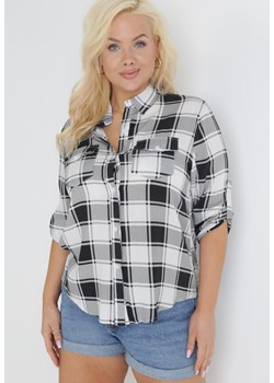 Biało-Czarna Koszula w Kratę z Podpinanymi Rękawami z Wiskozy Srighesi ze sklepu Born2be Odzież w kategorii Koszule damskie - zdjęcie 153374680