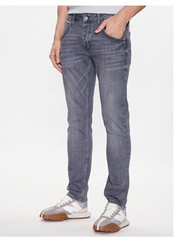 Mustang Jeansy Michigan 1013441 Szary Tapered Fit ze sklepu MODIVO w kategorii Jeansy męskie - zdjęcie 153539272