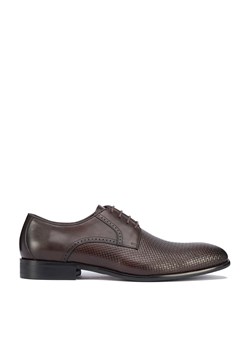Męskie buty derby skórzane z plecionką z przodu ciemny brąz ze sklepu WITTCHEN w kategorii Buty eleganckie męskie - zdjęcie 153678672