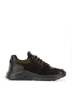 Męskie sneakersy na lekkiej podeszwie czarne ze sklepu WITTCHEN w kategorii Buty eleganckie męskie - zdjęcie 153698384