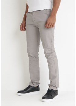 Ciemnobeżowe Bawełniane Spodnie Regular Jazari ze sklepu Born2be Odzież w kategorii Spodnie męskie - zdjęcie 153774124