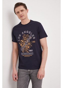 Guess t-shirt bawełniany kolor granatowy z aplikacją ze sklepu ANSWEAR.com w kategorii T-shirty męskie - zdjęcie 153788162