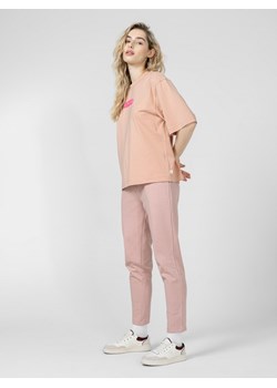Spodnie dresowe damskie - różowe ze sklepu OUTHORN w kategorii Spodnie damskie - zdjęcie 153791214