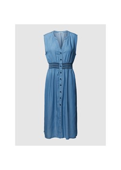 Sukienka jeansowa z elastycznym pasem w talii ze sklepu Peek&Cloppenburg  w kategorii Sukienki - zdjęcie 154076830