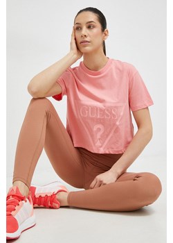 Guess t-shirt bawełniany ADELE kolor różowy V2YI06 K8HM0 ze sklepu ANSWEAR.com w kategorii Bluzki damskie - zdjęcie 154080944