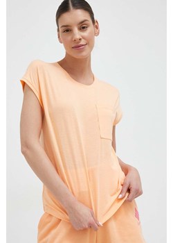 Columbia t-shirt sportowy Boundless Trek kolor pomarańczowy ze sklepu ANSWEAR.com w kategorii Bluzki damskie - zdjęcie 154094174