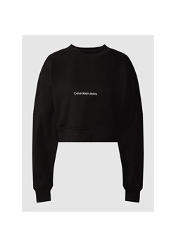 Bluza krótka z wyhaftowanym logo ze sklepu Peek&Cloppenburg  w kategorii Bluzy damskie - zdjęcie 154113014