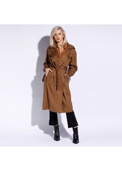 Damski płaszcz dwurzędowy z przeszyciami ze sklepu WITTCHEN w kategorii Płaszcze damskie - zdjęcie 154188502