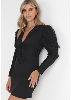 Czarna Koronkowa Sukienka Taliowana z Trójkątnym Dekoltem Hidi ze sklepu Born2be Odzież w kategorii Sukienki - zdjęcie 154199041