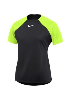 Koszulka damska Academy Pro Dri-Fit SS Nike ze sklepu SPORT-SHOP.pl w kategorii Bluzki damskie - zdjęcie 154220672