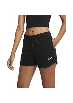 Spodenki damskie Sportswear Essential Print Nike ze sklepu SPORT-SHOP.pl w kategorii Szorty - zdjęcie 154226570