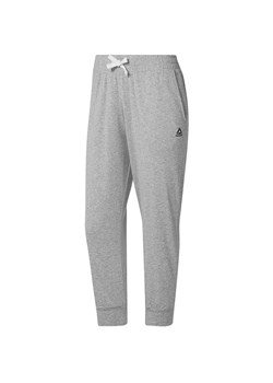 Spodnie damskie Elements Jersey Capri Reebok ze sklepu SPORT-SHOP.pl w kategorii Spodnie damskie - zdjęcie 154279104