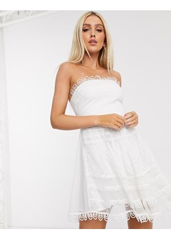 LOVE TRIANGLE Biała mini sukienka (36) ze sklepu SUPELO w kategorii Sukienki - zdjęcie 154306934