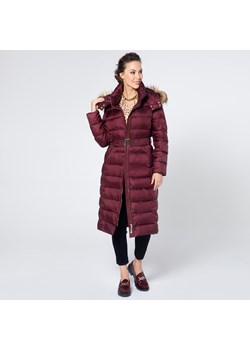 Damski płaszcz zimowy pikowany z kapturem bordowy ze sklepu WITTCHEN w kategorii Kurtki damskie - zdjęcie 154308292