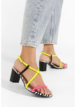 Czarne sandały na słupku Tina ze sklepu Zapatos w kategorii Sandały damskie - zdjęcie 154320803