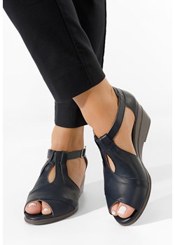 Granatowe sandały damskie skórzane Loreta ze sklepu Zapatos w kategorii Sandały damskie - zdjęcie 154320851