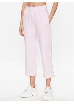 Ugg Spodnie dresowe Keyla 1132491 Różowy Regular Fit ze sklepu MODIVO w kategorii Spodnie damskie - zdjęcie 154402471