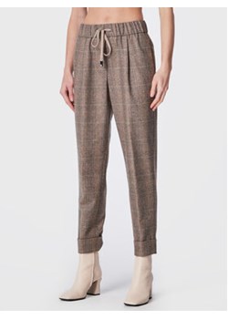 Peserico Easy Spodnie materiałowe M04785 08586 Beżowy Regular Fit ze sklepu MODIVO w kategorii Spodnie damskie - zdjęcie 154420900