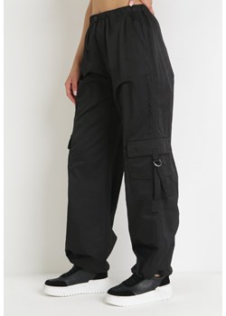 Czarne Spodnie Bojówki ze Ściągaczami i Kieszeniami Ilissa ze sklepu Born2be Odzież w kategorii Spodnie damskie - zdjęcie 155811300