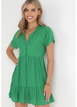 Zielona Sukienka Szmizjerka Mini z Falbanką i Ozdobnymi Guzikami Nenka ze sklepu Born2be Odzież w kategorii Sukienki - zdjęcie 155811340
