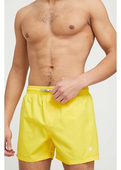 Pepe Jeans szorty kąpielowe Finn kolor żółty ze sklepu ANSWEAR.com w kategorii Kąpielówki - zdjęcie 155831194