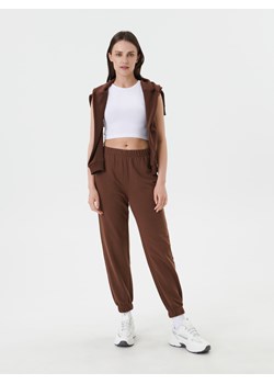 Sinsay - Spodnie dresowe - brązowy ze sklepu Sinsay w kategorii Spodnie damskie - zdjęcie 155856030